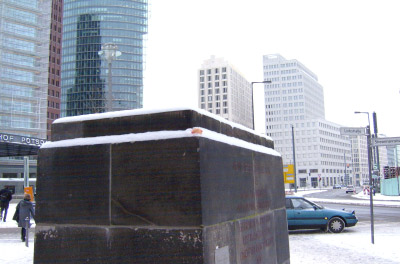 O050302-15