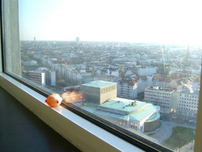 O050331-18